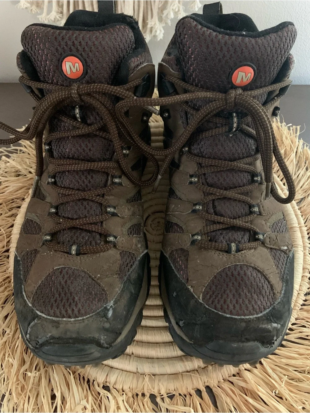 MERRELL Men’s Moab Waterproof Hiking Boots Dark Earth Brown Size 9.5
